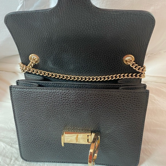 Gucci Marmont Interlocking Crossbody EXCELLENT condition. Can be adjustable - Picture 7 of 8